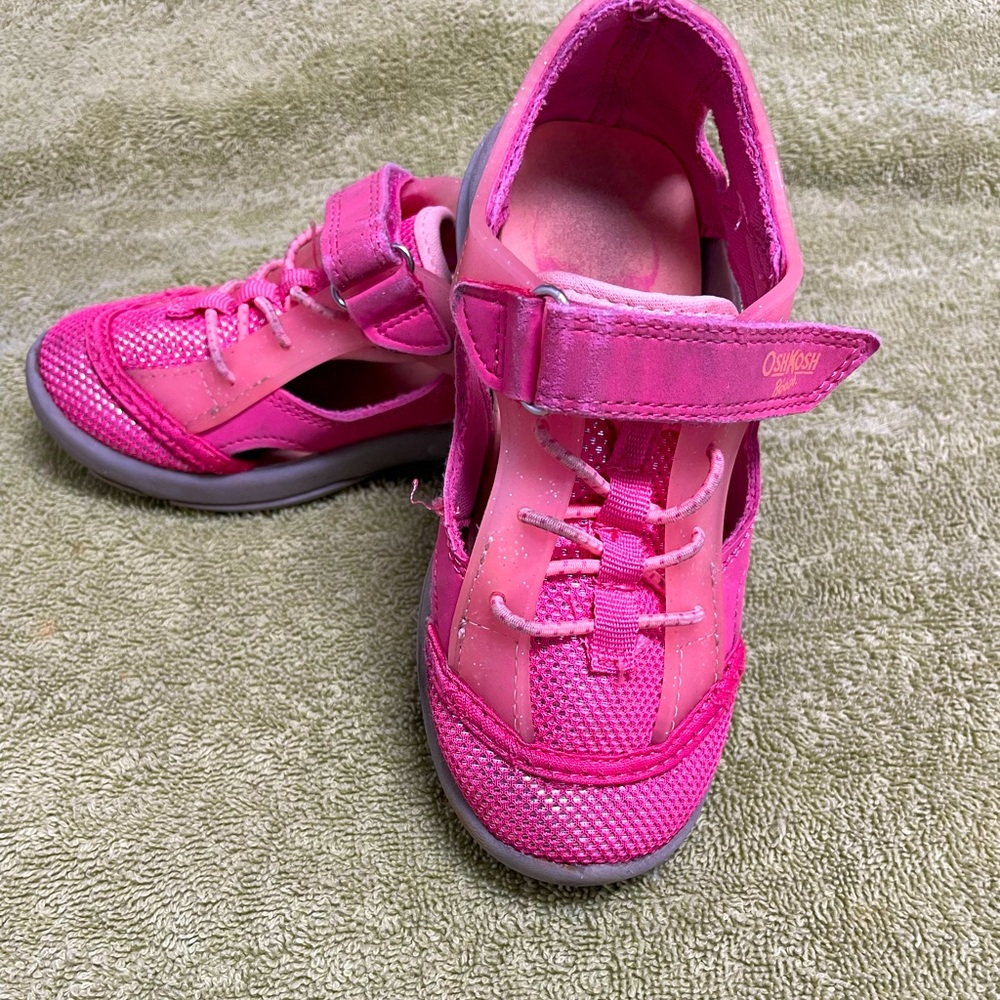 OshKosh B'Gosh Pink Topaz sandal